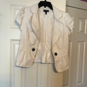 White short sleeve blazer